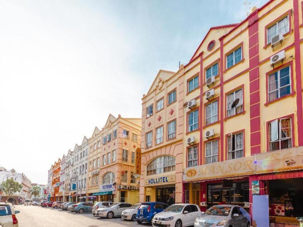 Oyo 1090 Hollitel Hotel Melaka Exterior photo